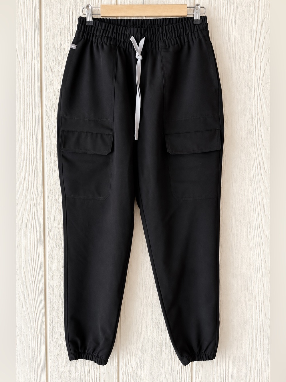 FIGS Black Cargo Jogger Scrub Pants M